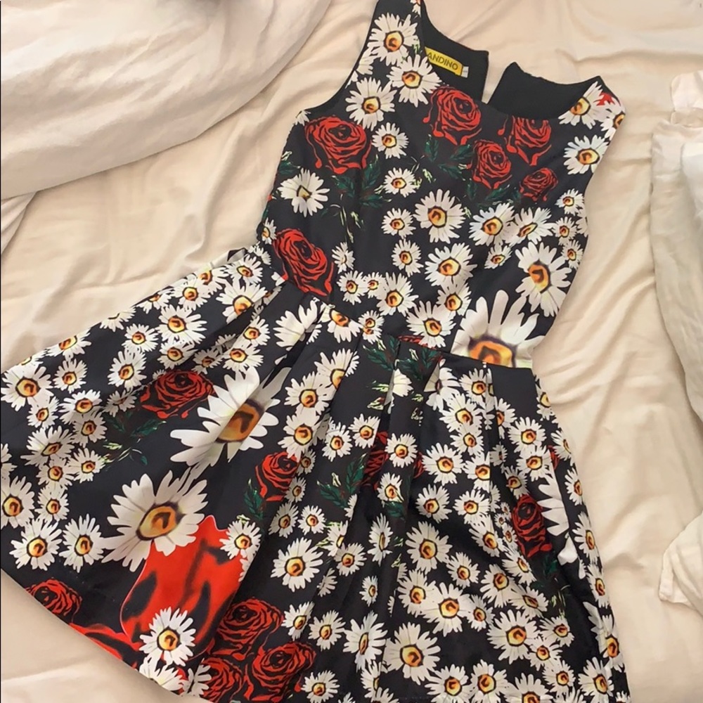 Floral print sleeveless dress